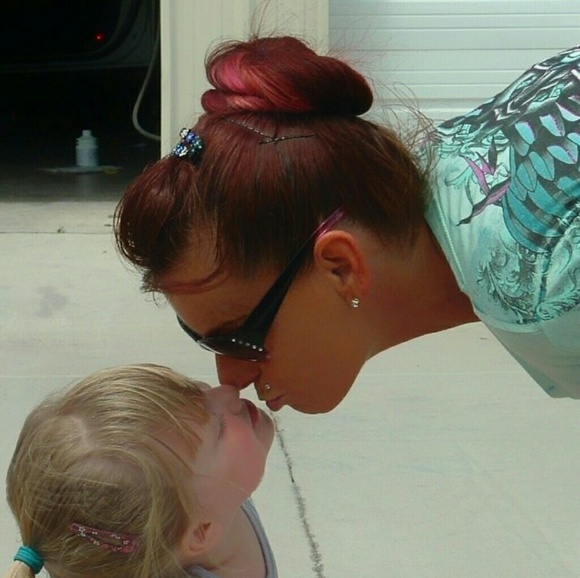 Meet your Posher, Heather - Picture 8 of 8